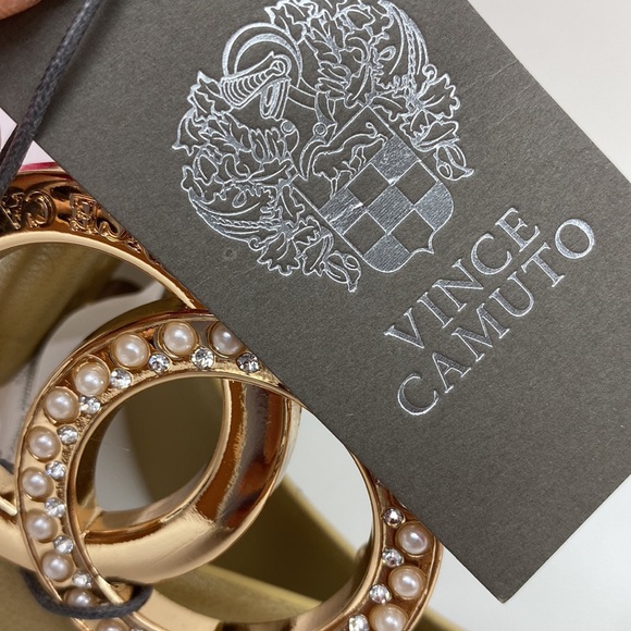 Vince Camuto gold belt with pearl and rhinestone accents on gold buckle NWT! - Picture 2 of 9